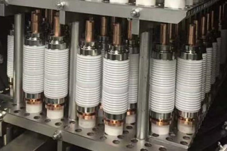 真空開關管產生操作過電壓的原因是什么?